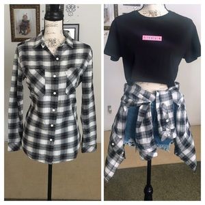 Levi’s Black and White Flannel Size Small